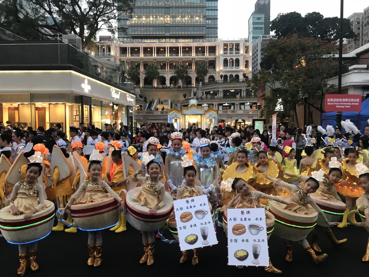 史上二番目に暑い旧正月 元旦はパレードで賑わう 香港ジャピオンウェブサイト 香港情報 香港ジャピオンwebサイト